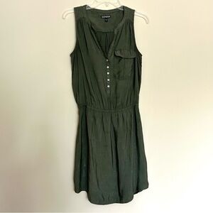 Express Women’s Olive Green Sleeveless Scoop Neck Midi Dress
